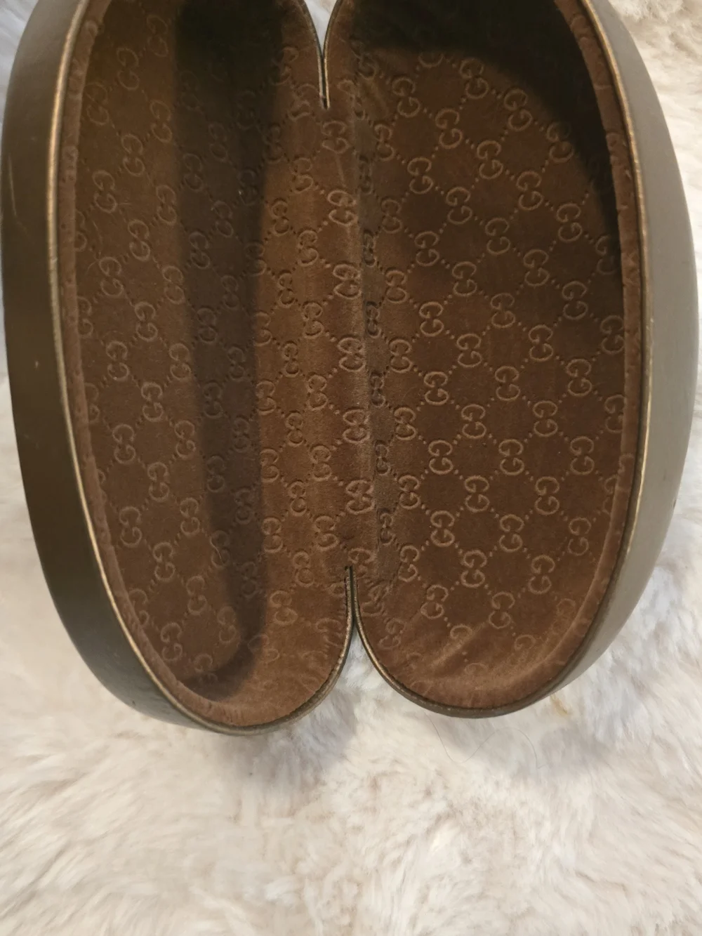 Gucci sleek aviator
